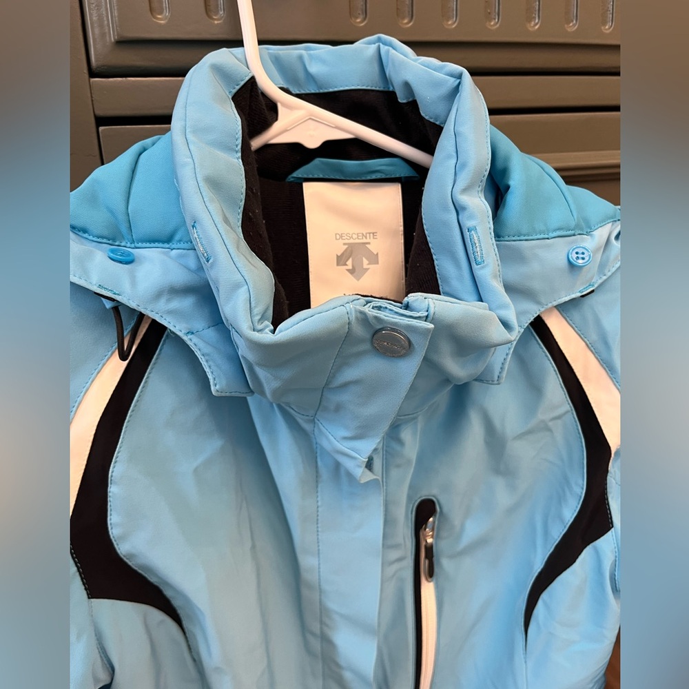 Descente High Performance Ski Jacket - Picture 2 of 13